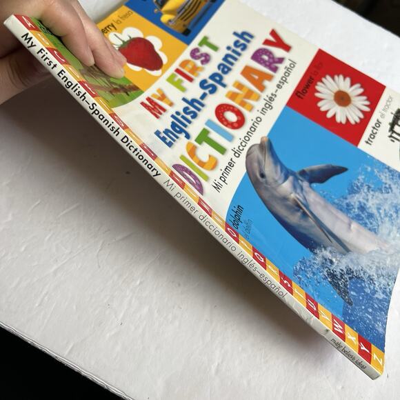 My First English Spanish Dictionary Mi Primer Diccionario Ingles Espanol 2013 - Picture 6 of 6